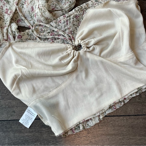 Floral chiffon sweetheart top - Picture 7 of 9